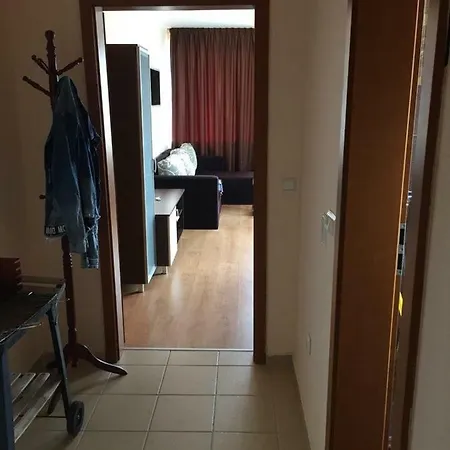 Shateau Valon Apartman Napospart